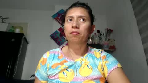 Snapshot of sexy_mary_69 chatting on 10/12/25, 11:48 Mary online show from 10/12/25, 11:48