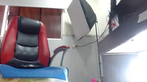 MARIPOSA online show from 10/03/25, 02:25