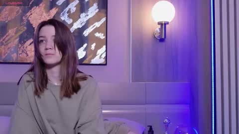 Snapshot of sexy_me_bb chatting on 10/05/25, 12:25 Alison online show from 10/05/25, 12:25