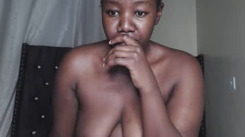 sexy_melanin11 online show from 09/18/25, 04:42