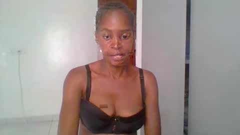 Snapshot of sexy_michelle1 chatting on 09/19/25, 12:39 sexy_michelle1 online show from 09/19/25, 12:39