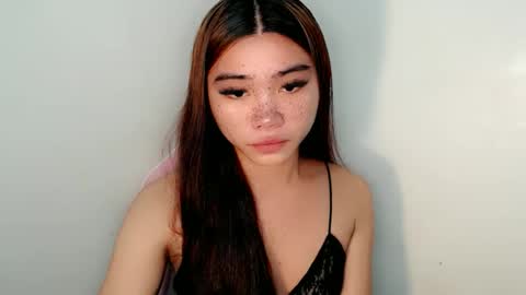 mika online show from 12/04/25, 03:43