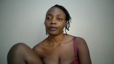 Snapshot of sexy_muna2 chatting on 03/19/26, 10:36 sexy_muna2 online show from 03/19/26, 10:36