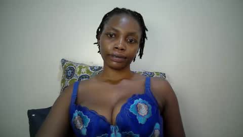 Snapshot of sexy_muna2 chatting on 04/06/26, 08:54 sexy_muna2 online show from 04/06/26, 08:54