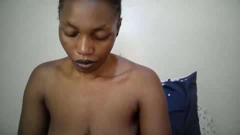 Snapshot of sexy_muna2 chatting on 04/12/26, 02:55 sexy_muna2 online show from 04/12/26, 02:55