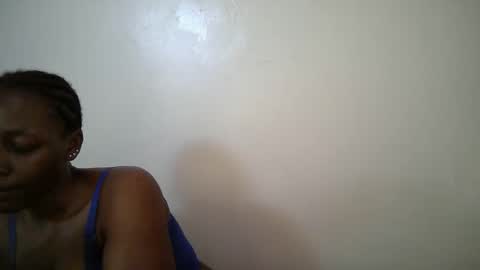 Snapshot of sexy_muna2 chatting on 05/12/26, 12:35 sexy_muna2 online show from 05/12/26, 12:35