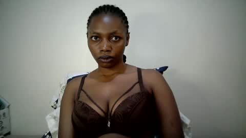 Snapshot of sexy_muna2 chatting on 06/13/26, 08:45 sexy_muna2 online show from 06/13/26, 08:45