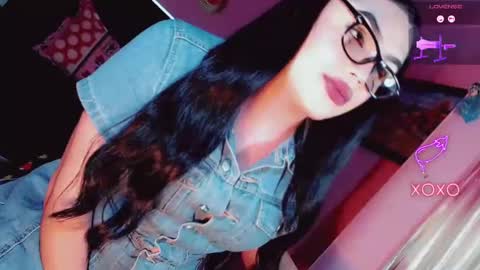 Snapshot of sexy_mysterious_dirty_girl chatting on 10/16/25, 09:38 queen online show from 10/16/25, 09:38