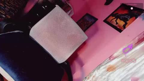 Snapshot of sexy_mysterious_dirty_girl chatting on 11/15/25, 07:27 queen online show from 11/15/25, 07:27