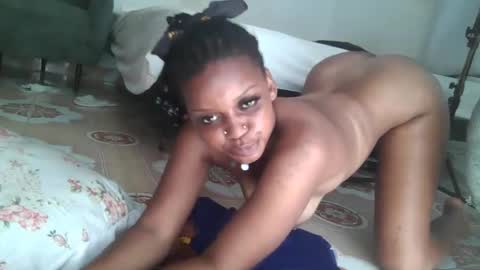 Snapshot of sexy_n_thick chatting on 05/16/26, 10:36 Lyn online show from 05/16/26, 10:36