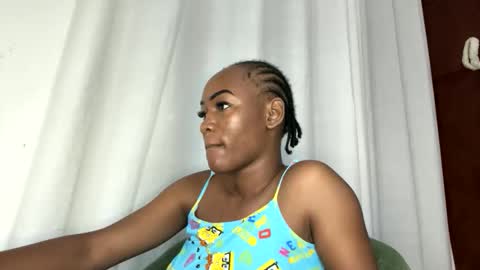 Snapshot of sexy_n_thick chatting on 06/10/26, 02:34 Lyn online show from 06/10/26, 02:34