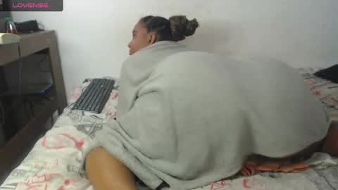 Jhoana online show from 12/13/24, 05:38