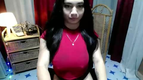 Snapshot of sexy_pussy143 chatting on 04/26/26, 07:17 angela online show from 04/26/26, 07:17