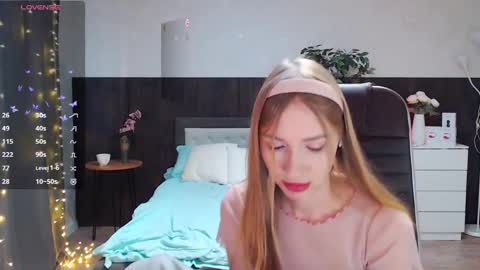 Snapshot of sexy_red_foxx chatting on 02/25/25, 05:19 Annie - Your Dream Girl online show from 02/25/25, 05:19