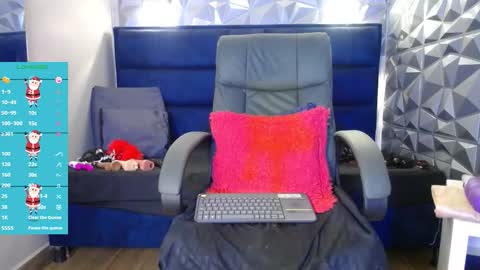 Snapshot of sexy_redgirl chatting on 12/03/25, 04:09 karoline online show from 12/03/25, 04:09