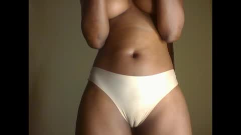 Snapshot of sexy_rio_ chatting on 10/20/25, 04:35 sexy_rio_ online show from 10/20/25, 04:35