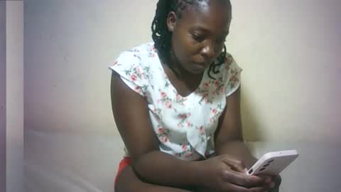 Snapshot of sexy_sandrah chatting on 10/12/25, 01:43 sexy_sandrah online show from 10/12/25, 01:43