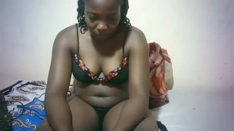 Snapshot of sexy_sandrah chatting on 10/31/25, 12:06 sexy_sandrah online show from 10/31/25, 12:06