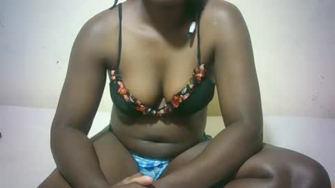 sexy_sandrah online show from 11/23/25, 04:12