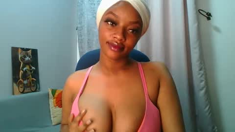 Snapshot of sexy_sweetcandy chatting on 10/10/25, 06:34 sexy sweetcandy online show from 10/10/25, 06:34