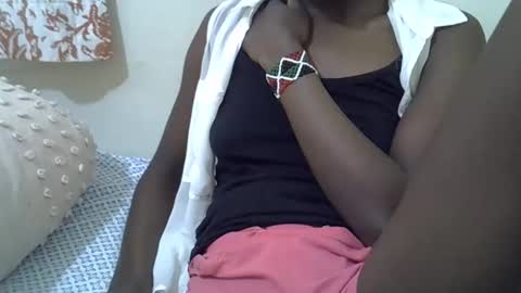 sexy_tania1 online show from 10/22/25, 10:15