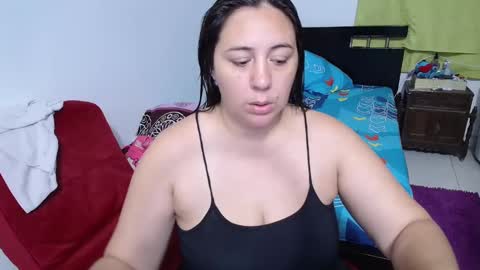 Snapshot of sexy_ticki chatting on 01/04/25, 01:21 janel online show from 01/04/25, 01:21