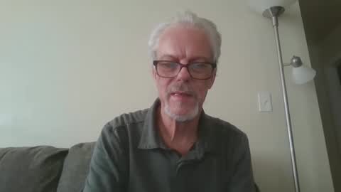 Snapshot of sexy_white_daddy chatting on 02/21/25, 12:16 Daddy online show from 02/21/25, 12:16