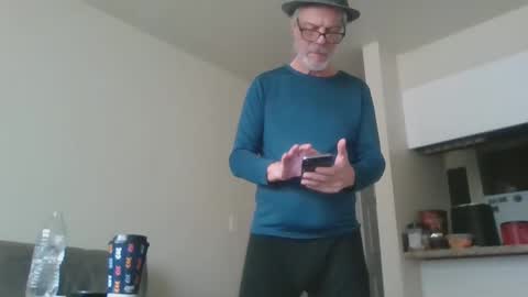 Snapshot of sexy_white_daddy chatting on 02/26/25, 11:26 Daddy online show from 02/26/25, 11:26