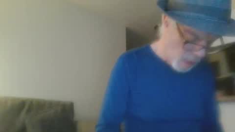 Snapshot of sexy_white_daddy chatting on 02/27/25, 08:06 Daddy online show from 02/27/25, 08:06