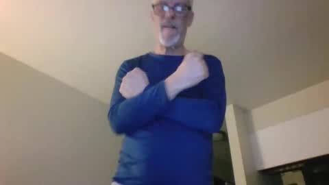 Snapshot of sexy_white_daddy chatting on 03/07/25, 02:23 Daddy online show from 03/07/25, 02:23