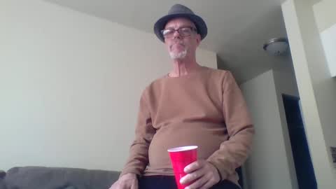 Snapshot of sexy_white_daddy chatting on 03/11/25, 11:15 Daddy online show from 03/11/25, 11:15