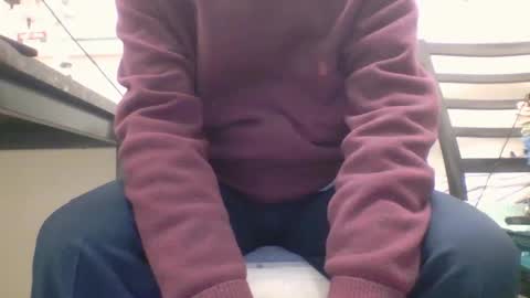 Snapshot of sexy_white_daddy chatting on 09/18/25, 02:57 Daddy online show from 09/18/25, 02:57