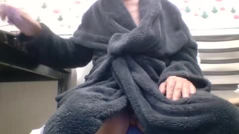 Snapshot of sexy_white_daddy chatting on 09/28/25, 09:53 Daddy online show from 09/28/25, 09:53