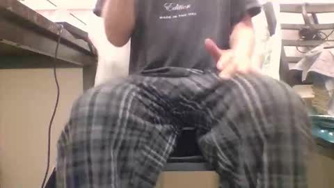 Snapshot of sexy_white_daddy chatting on 10/05/25, 03:10 Daddy online show from 10/05/25, 03:10