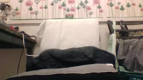 Snapshot of sexy_white_daddy chatting on 10/07/25, 11:24 Daddy online show from 10/07/25, 11:24