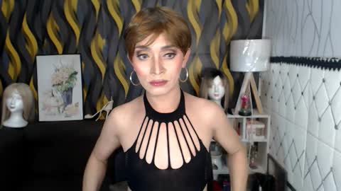 sexy_yllona online show from 11/26/25, 09:21