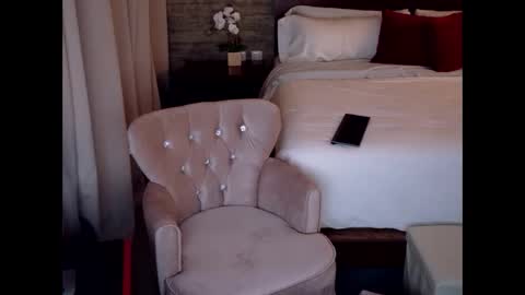 Sexy GILF Allie Kay online show from 05/23/26, 02:39