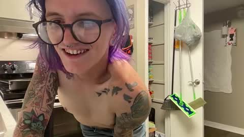 Snapshot of sexyaltftm chatting on 06/02/26, 03:36 Ollie online show from 06/02/26, 03:36