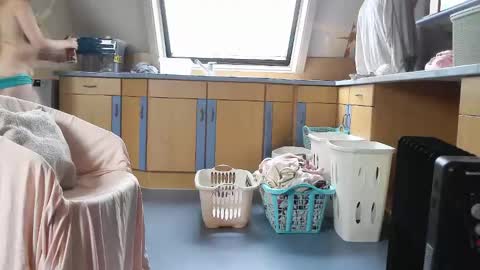 Amanda online show from 06/02/26, 10:17