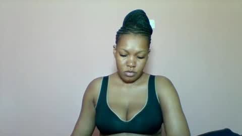 Snapshot of sexyapple2002 chatting on 09/22/25, 06:21 sexyapple2002 online show from 09/22/25, 06:21