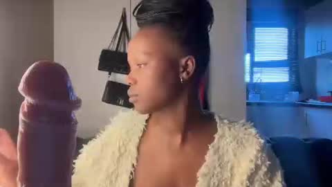 sexyasszeeee online show from 05/11/26, 02:45