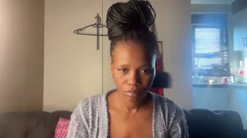sexyasszeeee online show from 05/18/26, 09:15