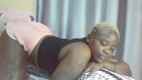 Snapshot of sexybabyface555 chatting on 10/28/25, 08:44 sexybabyface555 online show from 10/28/25, 08:44