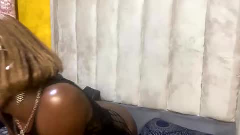 sexybear012 online show from 10/23/25, 12:54