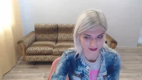 sexybeatriice online show from 12/15/24, 07:13