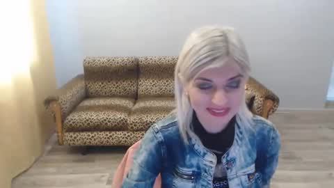sexybeatriice online show from 12/17/24, 10:34