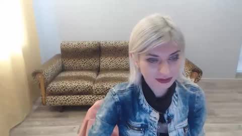 sexybeatriice online show from 12/19/24, 07:18