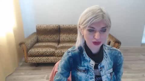 sexybeatriice online show from 12/19/24, 10:24