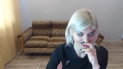 sexybeatriice online show from 12/24/24, 10:33