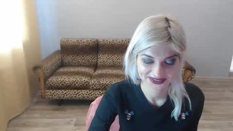 sexybeatriice online show from 01/05/25, 07:17